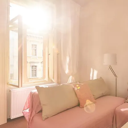 Apartment Old Town Konviktska *